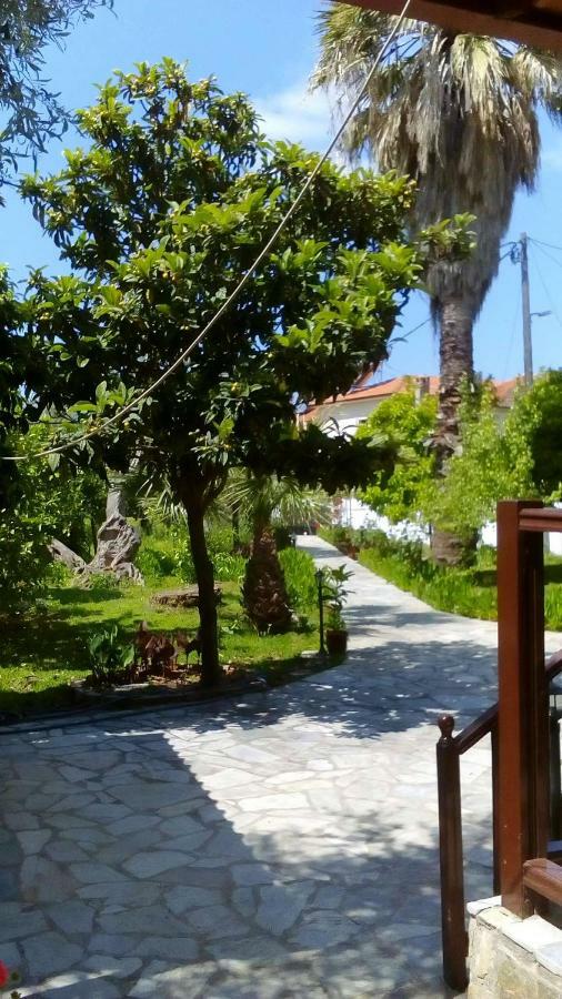 Menelaos Apartments Lefokastro Luaran gambar