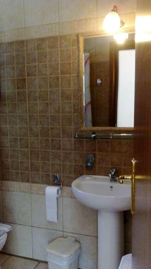 Menelaos Apartments Lefokastro Luaran gambar